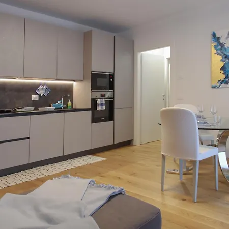 Casa Ardo Wifi & Free Parking In Center Appartamento Lecco